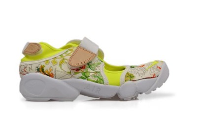 nike air rift liberty